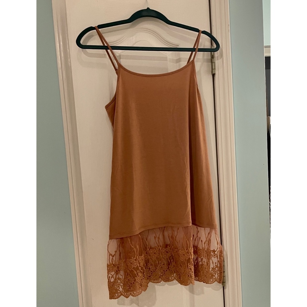Peek-Boo Lace-Bottom Layering Tank